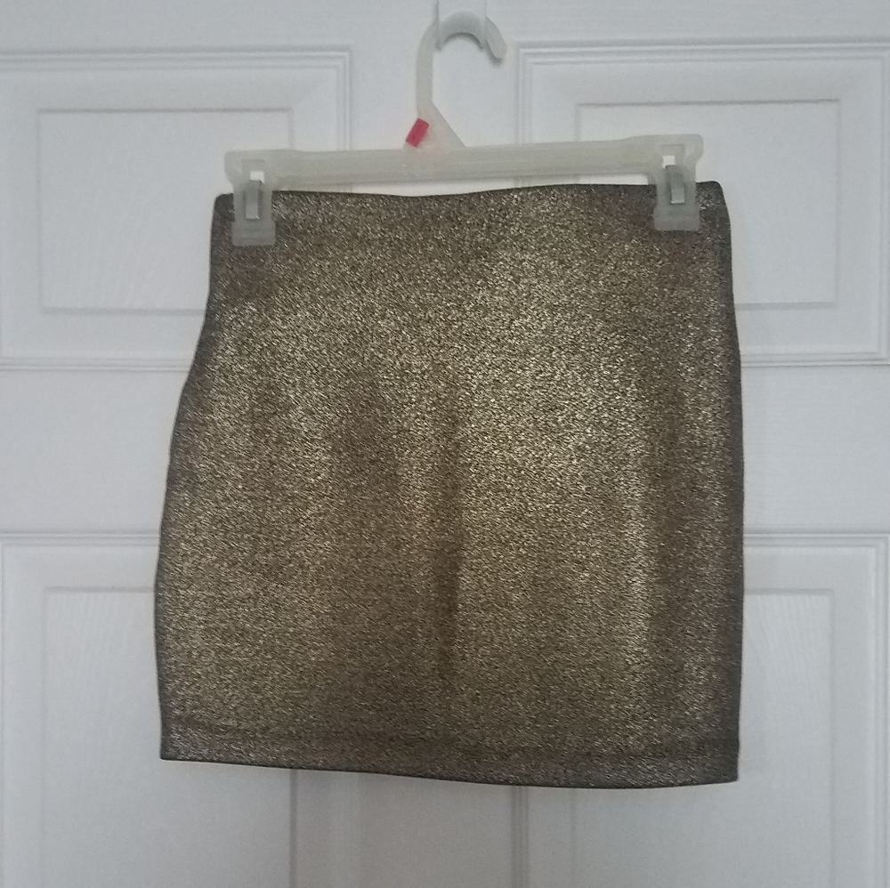 Bcbg gold mini skirt xs